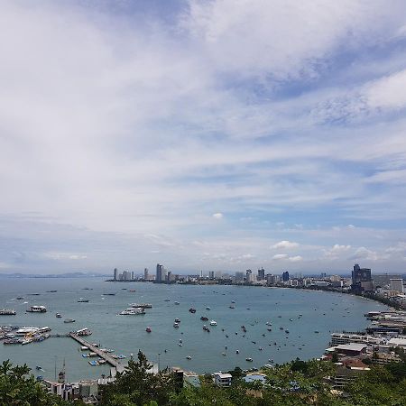 Sea Horse Pattaya Hotel Exterior photo